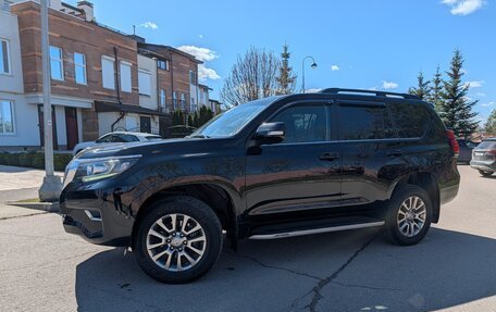 Toyota Land Cruiser Prado 150 рестайлинг 2, 2019 год, 4 780 000 рублей, 2 фотография