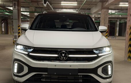 Volkswagen T-Roc I, 2025 год, 3 370 000 рублей, 2 фотография