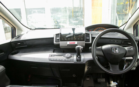 Honda Freed I, 2009 год, 888 000 рублей, 16 фотография