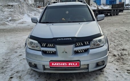 Mitsubishi Outlander III рестайлинг 3, 2006 год, 600 000 рублей, 1 фотография