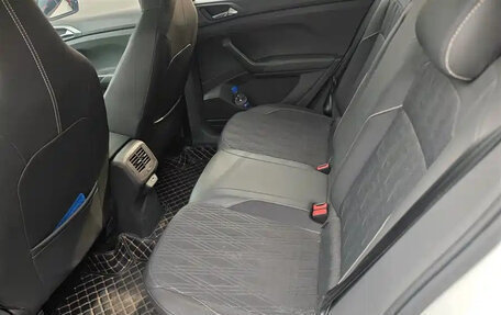 Volkswagen T-Cross I, 2021 год, 1 270 000 рублей, 14 фотография