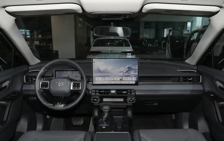 Toyota RAV4, 2026 год, 3 720 778 рублей, 8 фотография