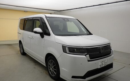 Honda Stepwgn, 2022 год, 3 040 000 рублей, 3 фотография