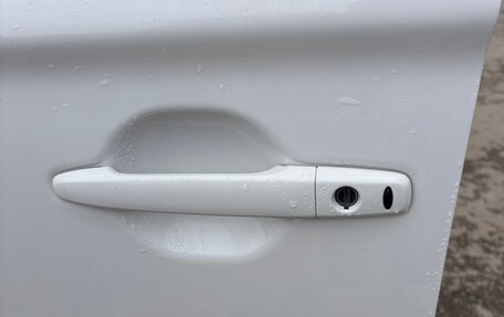 Mitsubishi Outlander III рестайлинг 3, 2017 год, 2 050 000 рублей, 11 фотография