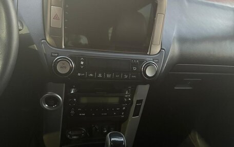 Toyota Land Cruiser Prado 150 рестайлинг 2, 2010 год, 2 900 000 рублей, 6 фотография