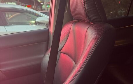 Toyota Land Cruiser Prado 150 рестайлинг 2, 2010 год, 2 900 000 рублей, 10 фотография