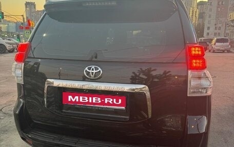 Toyota Land Cruiser Prado 150 рестайлинг 2, 2010 год, 2 900 000 рублей, 4 фотография