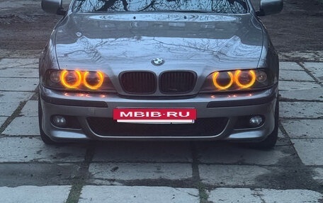 BMW 5 серия, 2002 год, 999 999 рублей, 2 фотография