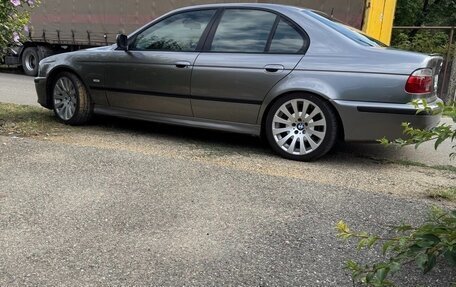 BMW 5 серия, 2002 год, 999 999 рублей, 16 фотография