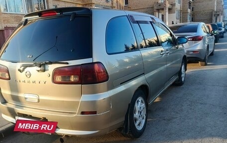 Nissan Liberty, 2003 год, 300 000 рублей, 3 фотография