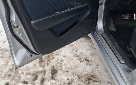 Mitsubishi Outlander III рестайлинг 3, 2006 год, 600 000 рублей, 8 фотография