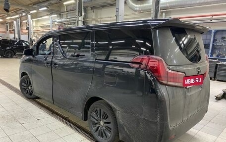 Toyota Alphard III, 2021 год, 4 999 000 рублей, 4 фотография