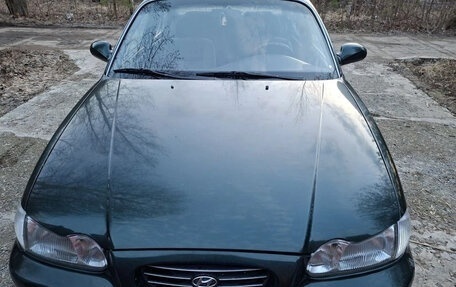 Hyundai Sonata III рестайлинг, 1998 год, 125 000 рублей, 1 фотография