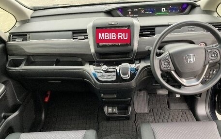 Honda Freed II, 2023 год, 1 170 000 рублей, 10 фотография