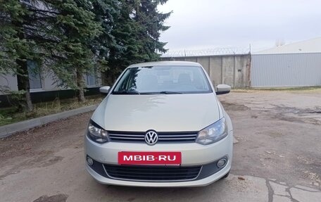 Volkswagen Polo VI (EU Market), 2011 год, 560 000 рублей, 3 фотография