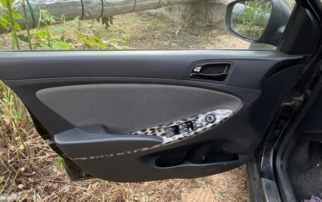 Hyundai Solaris II рестайлинг, 2011 год, 606 000 рублей, 7 фотография