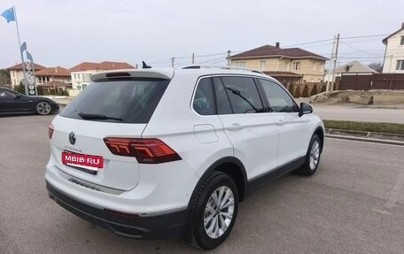 Volkswagen Tiguan II, 2021 год, 3 335 000 рублей, 6 фотография