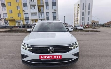 Volkswagen Tiguan II, 2021 год, 3 335 000 рублей, 9 фотография