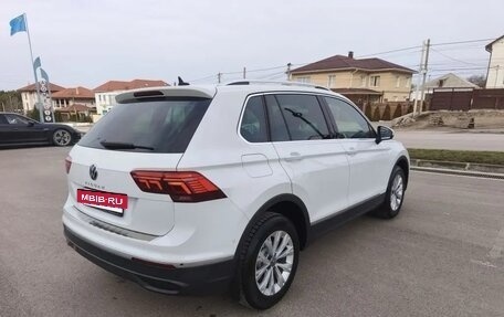 Volkswagen Tiguan II, 2021 год, 3 335 000 рублей, 8 фотография