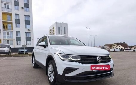 Volkswagen Tiguan II, 2021 год, 3 335 000 рублей, 11 фотография
