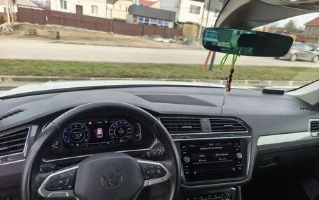 Volkswagen Tiguan II, 2021 год, 3 335 000 рублей, 15 фотография