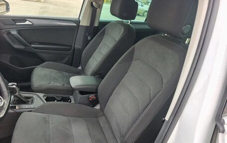 Volkswagen Tiguan II, 2021 год, 3 335 000 рублей, 13 фотография