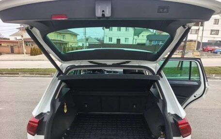 Volkswagen Tiguan II, 2021 год, 3 335 000 рублей, 20 фотография