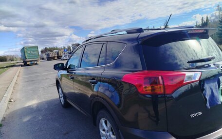 Toyota RAV4, 2014 год, 2 050 000 рублей, 22 фотография