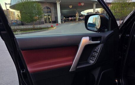 Toyota Land Cruiser Prado 150 рестайлинг 2, 2021 год, 8 250 000 рублей, 10 фотография