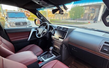 Toyota Land Cruiser Prado 150 рестайлинг 2, 2021 год, 8 250 000 рублей, 8 фотография