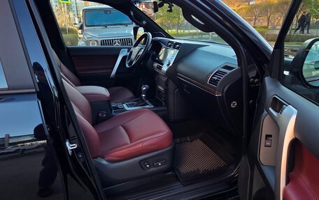 Toyota Land Cruiser Prado 150 рестайлинг 2, 2021 год, 8 250 000 рублей, 15 фотография