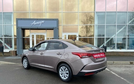 Hyundai Solaris II рестайлинг, 2021 год, 1 500 000 рублей, 3 фотография