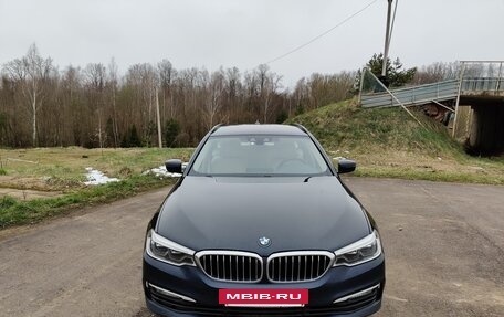 BMW 5 серия, 2018 год, 2 750 000 рублей, 2 фотография