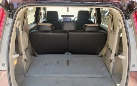 Toyota Passo Sette, 2009 год, 677 777 рублей, 8 фотография