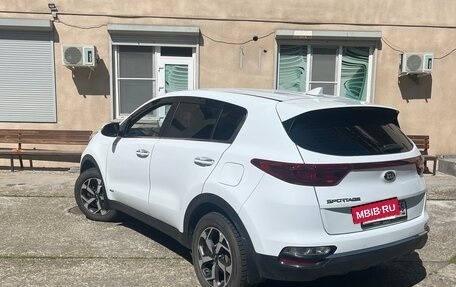 KIA Sportage IV рестайлинг, 2021 год, 2 150 000 рублей, 3 фотография