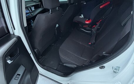 Toyota RAV4, 2018 год, 2 570 000 рублей, 3 фотография