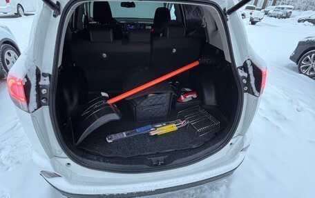 Toyota RAV4, 2018 год, 2 570 000 рублей, 4 фотография