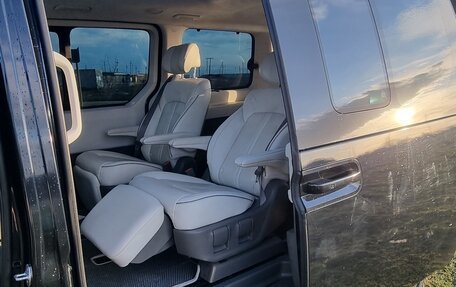 Hyundai Staria, 2022 год, 5 050 000 рублей, 7 фотография