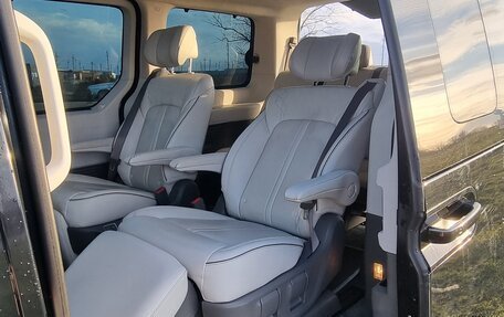 Hyundai Staria, 2022 год, 5 050 000 рублей, 6 фотография