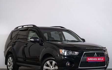 Mitsubishi Outlander III рестайлинг 3, 2011 год, 1 299 000 рублей, 2 фотография