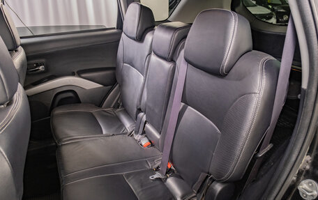 Mitsubishi Outlander III рестайлинг 3, 2011 год, 1 299 000 рублей, 18 фотография