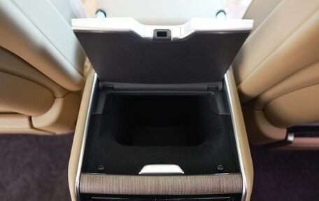 Land Rover Range Rover IV рестайлинг, 2025 год, 24 000 000 рублей, 2 фотография