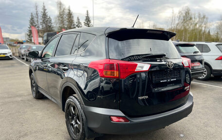 Toyota RAV4, 2015 год, 1 430 000 рублей, 5 фотография