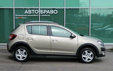 Renault Sandero II рестайлинг, 2016 год, 979 000 рублей, 6 фотография