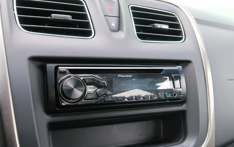 Renault Sandero II рестайлинг, 2016 год, 979 000 рублей, 18 фотография