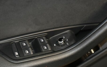 Audi A4, 2016 год, 2 170 000 рублей, 13 фотография