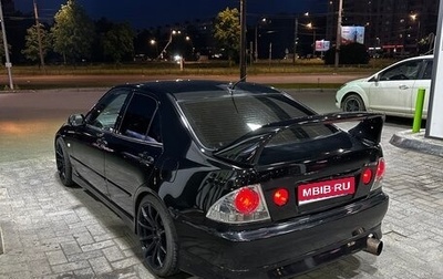 Toyota Altezza, 2001 год, 800 000 рублей, 1 фотография