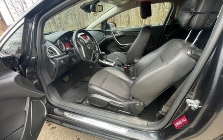 Opel Astra J, 2012 год, 590 000 рублей, 1 фотография