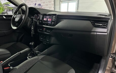 Skoda Rapid II, 2021 год, 1 625 000 рублей, 23 фотография