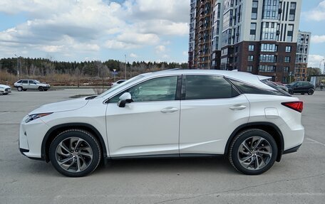 Lexus RX IV рестайлинг, 2017 год, 3 990 000 рублей, 7 фотография